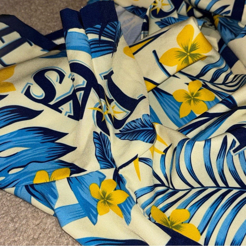 Dave Wills Match-Up Tampa Bay Rays Baseball Hawaiian Shirt SGA Giveaway Size M - Picture 8 of 15